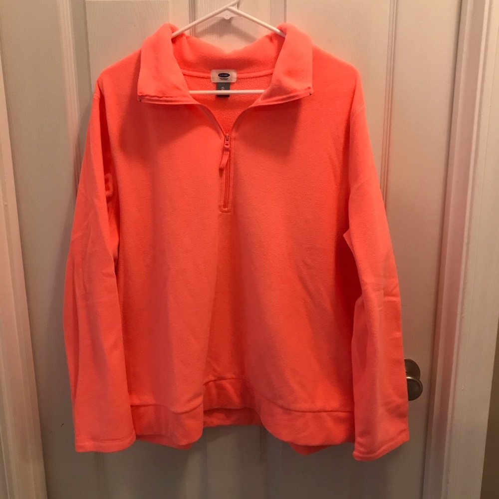 Women’s fleece pullover